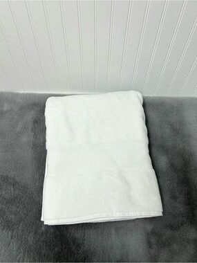 Pottery Barn classic organic bath sheet